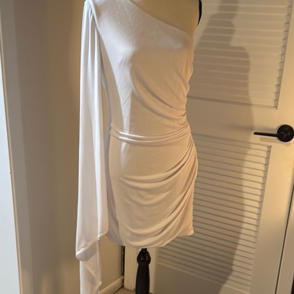 Elegant White One-Shoulder Dress